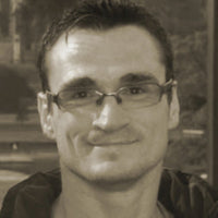 Lee Holland