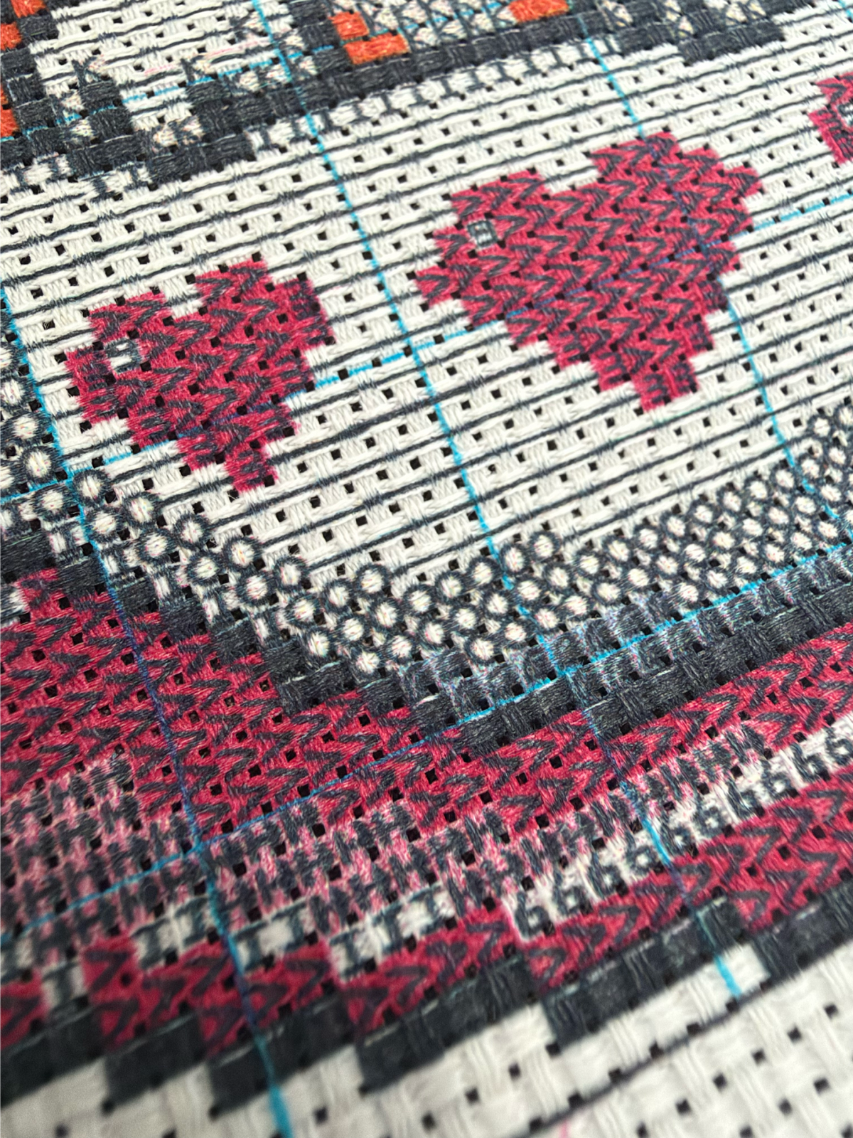 Heart in Bloom - Point de Croix Oraloa